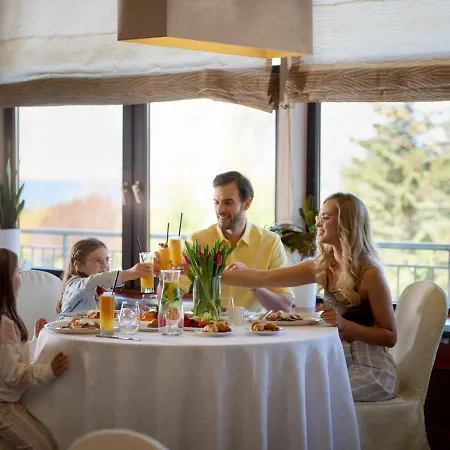 Arka Medical Hotel 4*