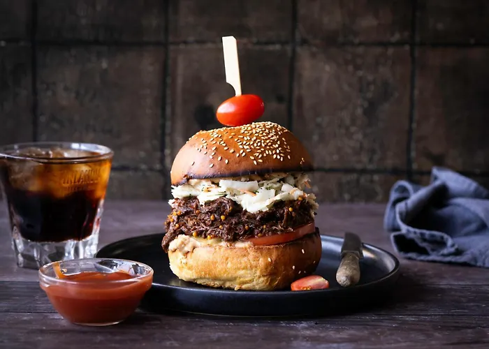 Arka Medical فندق كولوبرزيغ